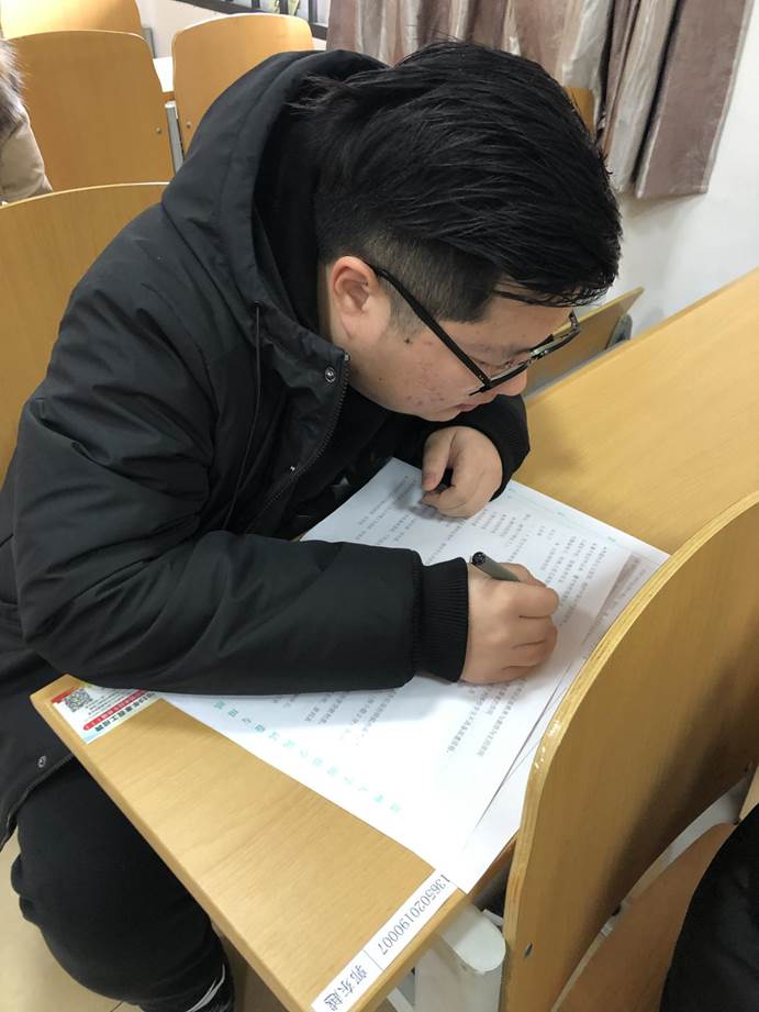 说明: 45DB40EEB59F2420FBE0F15080FBBA95